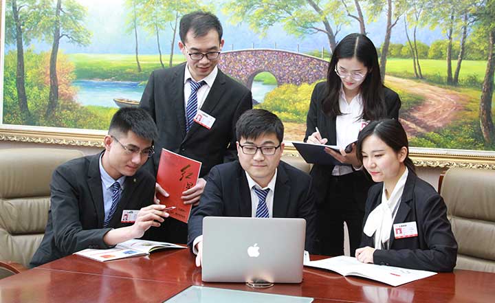 認真商榷設計方案，為用戶提供更科學的投資方針