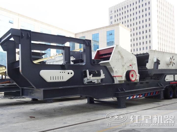輪胎移動破碎站配反擊式破碎機，時產70-280t/h，具有整形作用