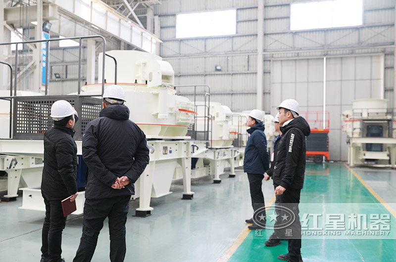 紅星廠家小型制砂機價格便宜，提供客戶到場參觀
